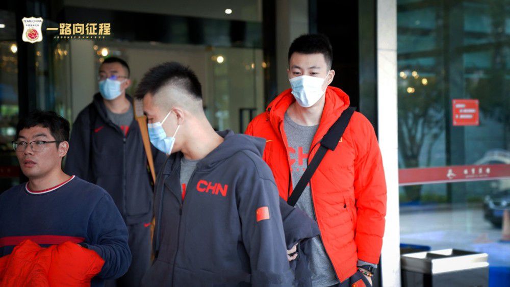 但因为有吴东海给她撑腰，萧家人也不敢拿她怎么样。